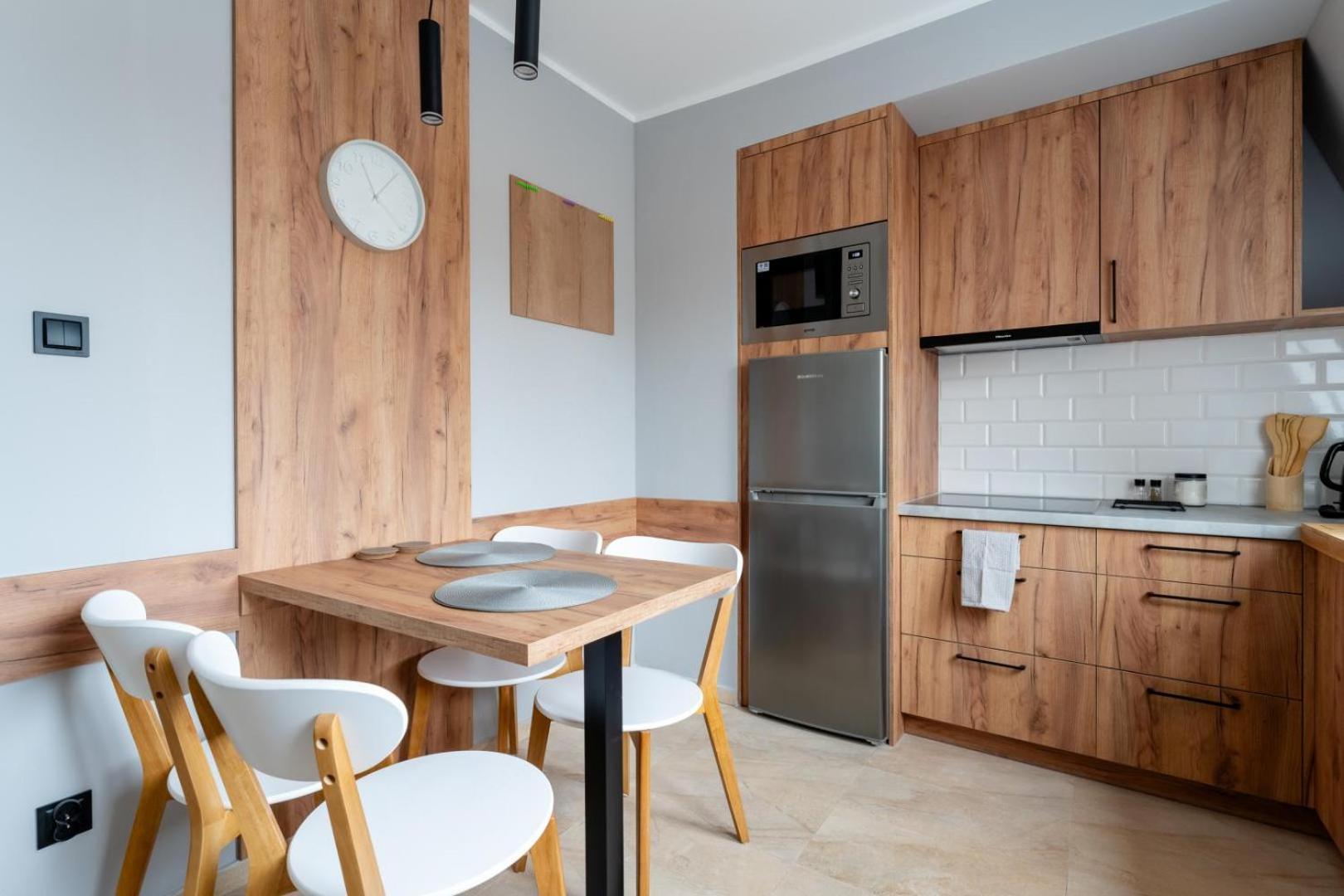 Apartament Przy Baszcie - Z Prywatnym Parkingiem W Centrum - By Spaceapart Еленя-Гура Экстерьер фото