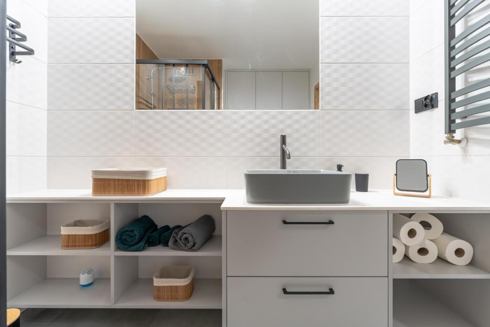 Apartament Przy Baszcie - Z Prywatnym Parkingiem W Centrum - By Spaceapart Еленя-Гура Экстерьер фото